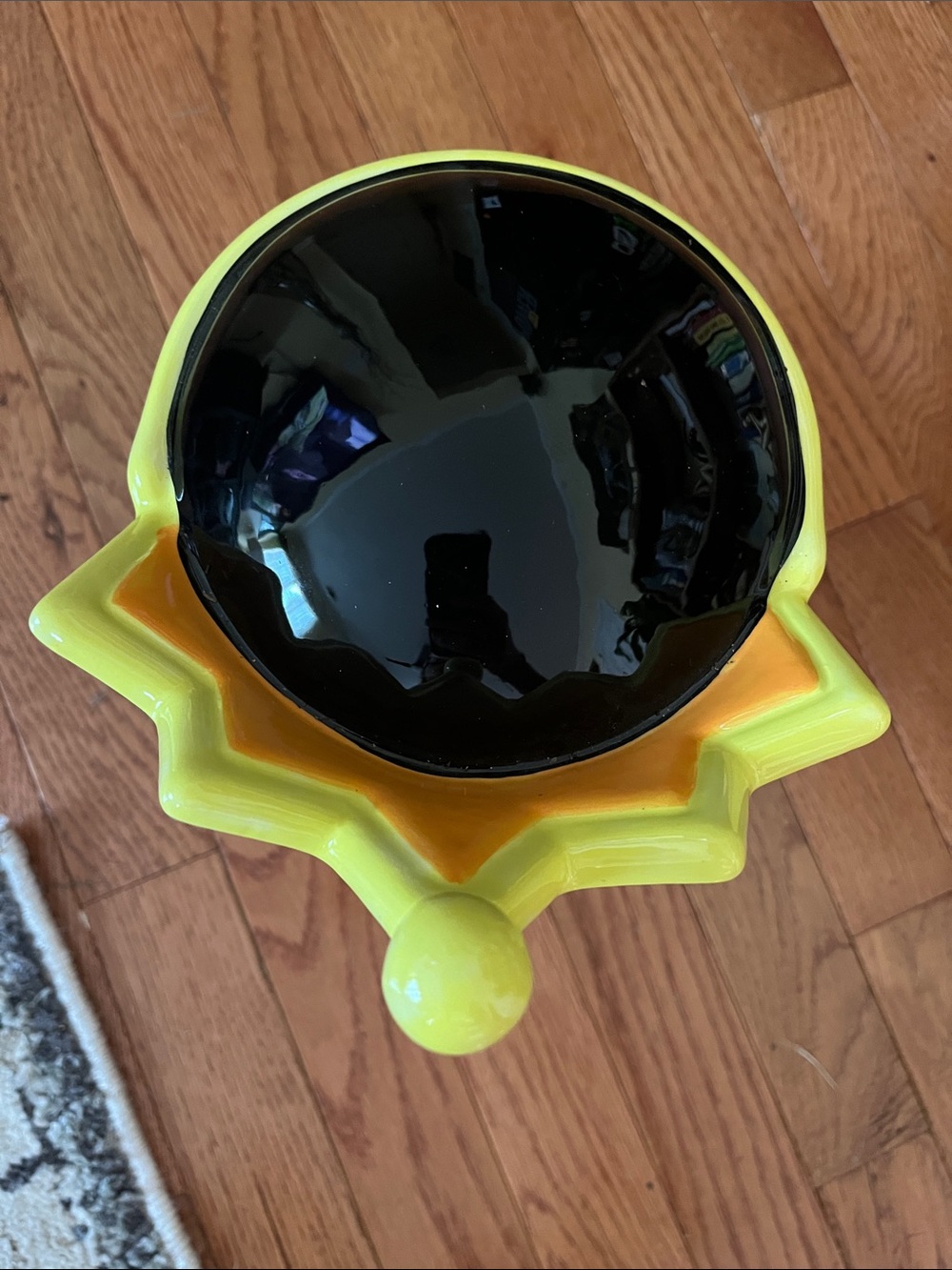 Disney Queen Ceramic Cookie Jar - Picture 2 of 5
